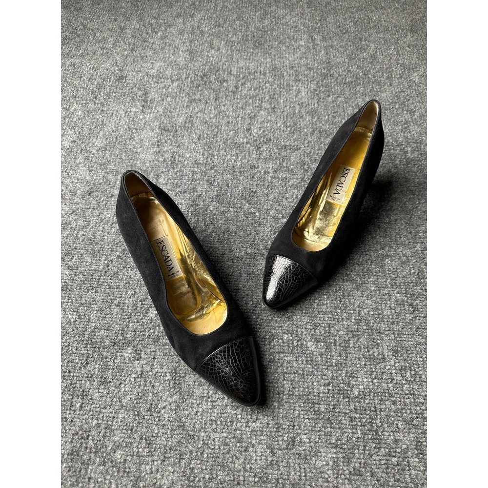 Womens Suede Leather Escada Black Cap Toe Pumps Made in Italy, Size 7.5‎ N